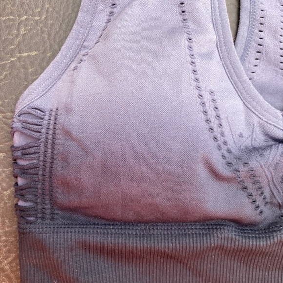 💜💜💜Bella Movement sports bra grey blue small NWOT - Picture 2 of 4